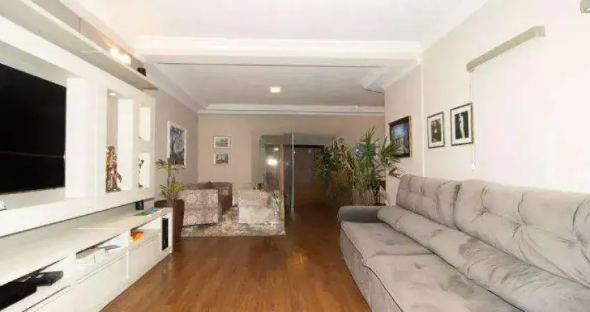 Sobrado alto padrão com 07 vagas de garagem, designer moderno localizado na vila assunção, um dos melhores bairros de santo andré.