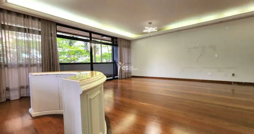 Apartamento semi mobiliado a venda com 260m² de área útil, sendo 4 dormitórios, 3 suítes, 5 banheiros e 3 vagas de garagem - bairro jardim - santo andré - sp