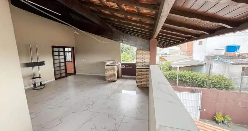 Térrea com sotão e 8 vagas de garagem em santo andré - parque novo oratório - 376m²de área construída