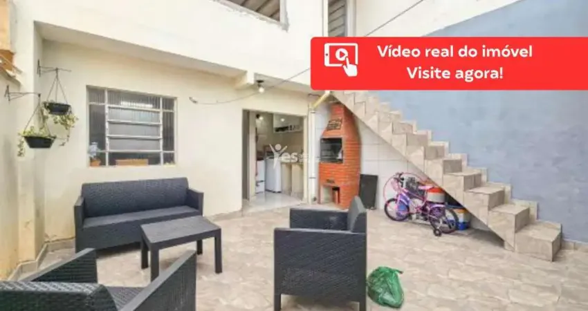 Casa térrea à 150m² com 2 dormitórios, 2 vagas de garagem e área de churrasqueira - vila camilópolis em santo andré