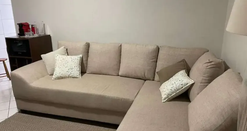 Casa térrea com 3 quartos sendo 1 suíte ,2 banheiros ,sala ,cozinha ,lavanderia, garagem para 2 carros na garagem, bairro vila marina , santo andré