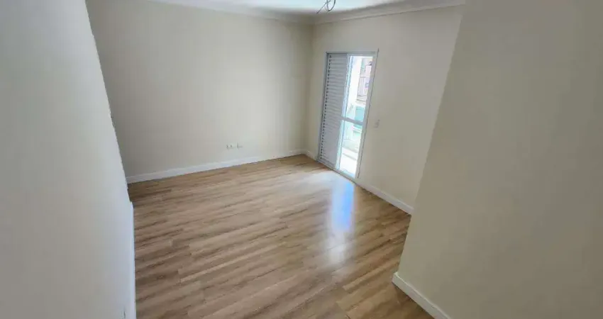 Apartamento de baixo condominio , distribuição diferenciada, suíte, 3 dorms ,a poucos metros do trolebus , parque das nações, santo andré