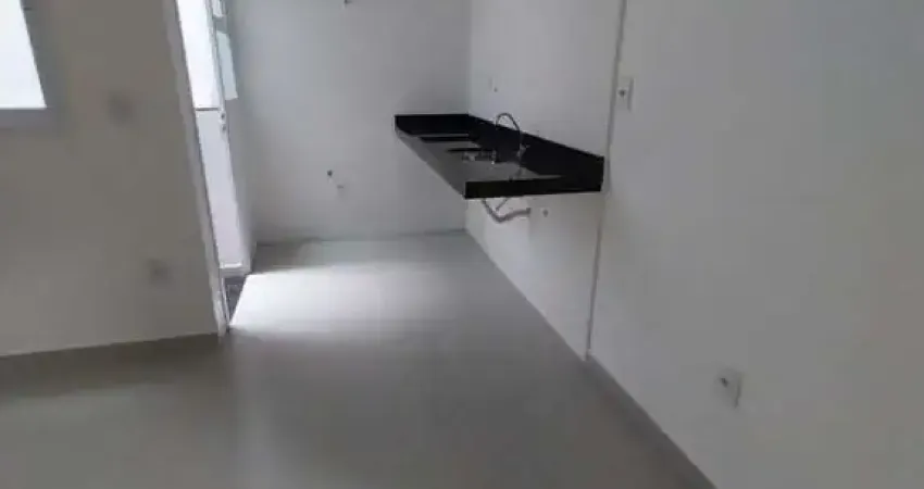 Apartamento baixo condomínio novíssimo com quintal, na vila eldizia . próximo ao parque central