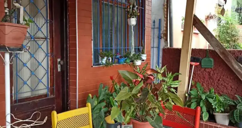 Imóvel usado em santo andré: casa com 118m² na vila alto de santo andré - área de serviço, banheiro social, sala de estar, quintal