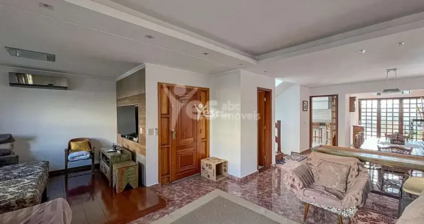 Sobrado para locação semi mobiliado com 254m2 , 3 dormitórios sendo 3 suítes, 4 banheiros e 5 vagas de garagem no bairro campestre em santo andré - sp