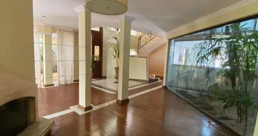 Sobrado para locação com 317m² de área construída, sendo 5 dormitórios, 2 suítes  5 banheiros e 2 vagas de garagem na vila guiomar em santo andré - sp