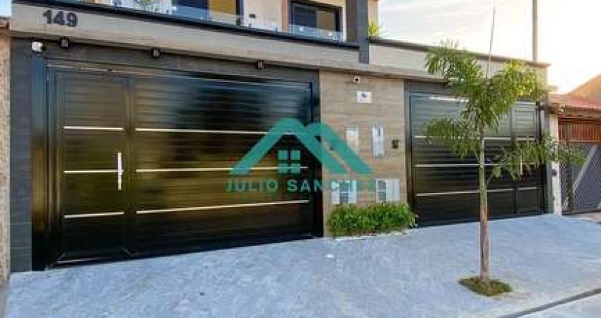 Sobrado alto padrão com 3 suítes, piscina e vista mar a 50m da orla  945 Mil PG