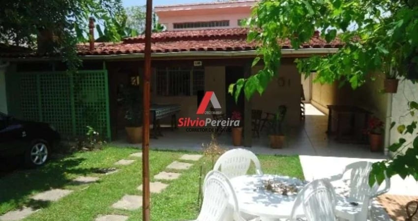 Casa (Terrea) para Venda, 4 dorm(s), 5 vaga(s), 160 m²