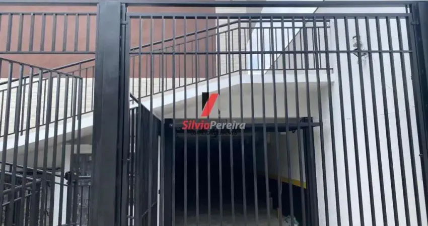 Sobrado novo em condomínio fechado,  próximo ao metrô Patriarca - 115 m²
