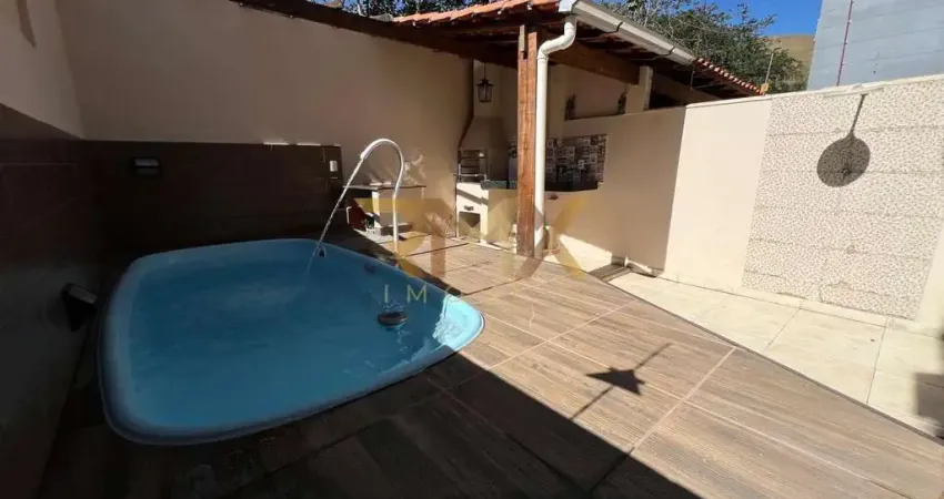 Casa geminada 3/4 com área gourmet e piscina no recanto da mata