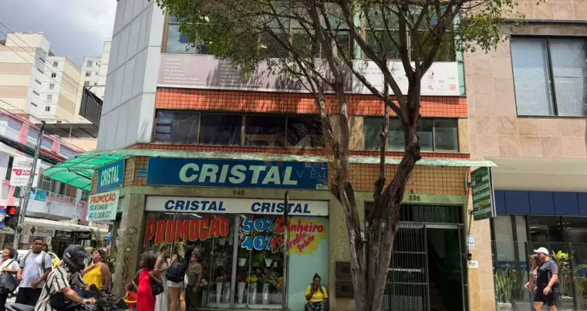 Sala Comercial à venda, totalmente reformada e mobiliada, 45m² - Bairro Centro - Juiz de Fora - MG