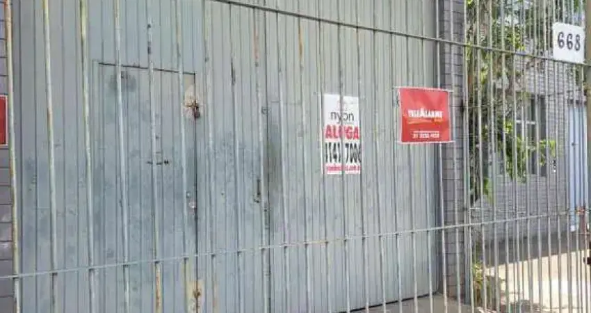 Depósito de 300m² com Escritório e Pátio, Próximo à Estação Farrapos