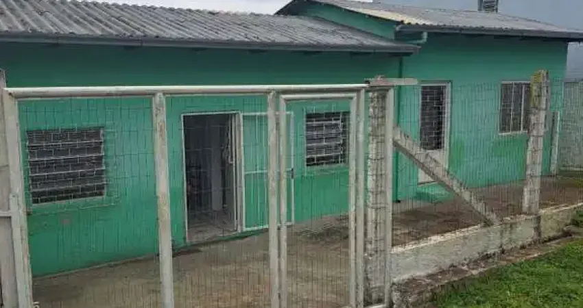 Casa com 2 quartos para alugar na LIMA E SILVA, 192, Vila Vista Alegre, Cachoeirinha