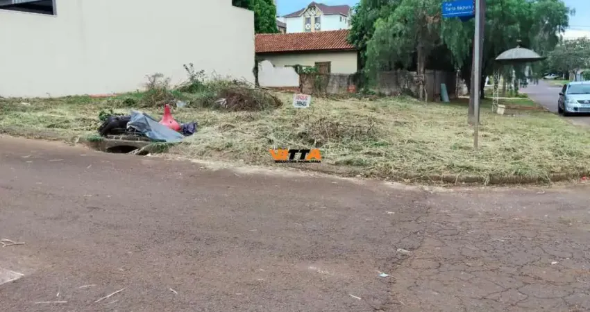 Terreno à venda no Pioneiros Catarinenses, Cascavel
