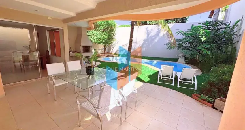 Casa alto padrão com 3 suítes, piscina, gourmet com churrasqueira, 4 vagas, no vivendas do bosque-santa fé-campo grande-ms