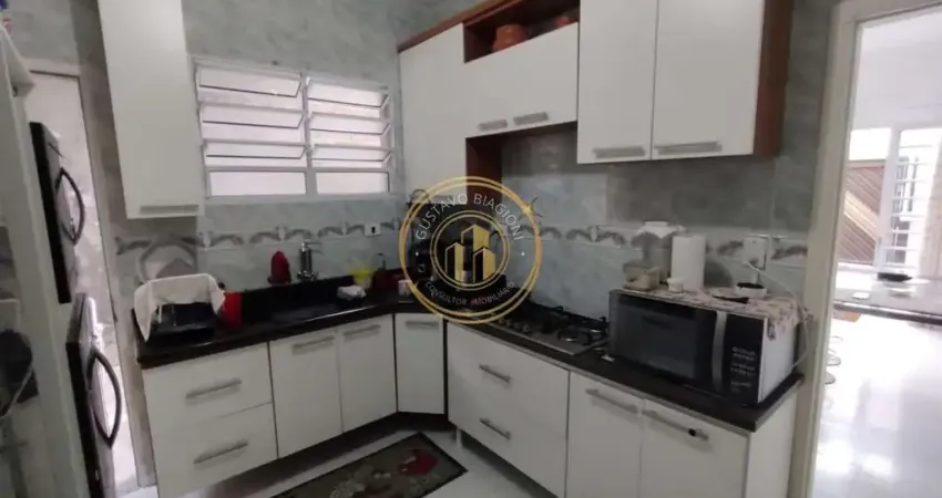 Sobrado com 3 dorms, Balneário Itaguai, Mongaguá - R$ 350 mil, Cod: 2564