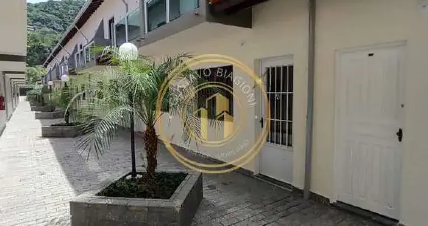 Sobrado de Condomínio com 2 dorms, Centro, Mongaguá - R$ 270 mil, Cod: 2808