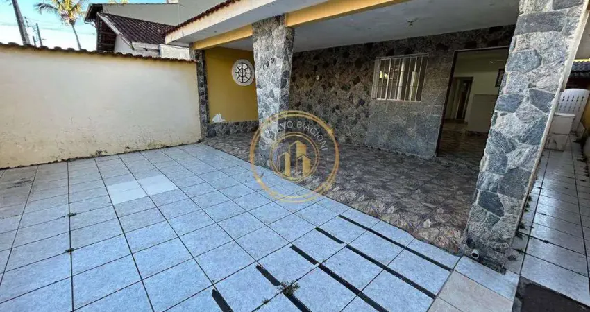 Casa com 3 quartos para alugar na Avenida São Paulo, 2889, Centro, Mongaguá