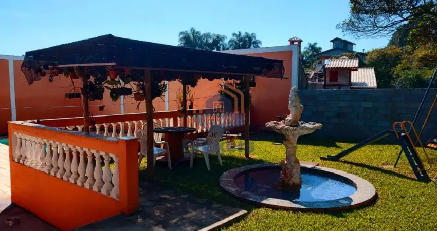Casa em Estância São Luiz - Jarinu, SP