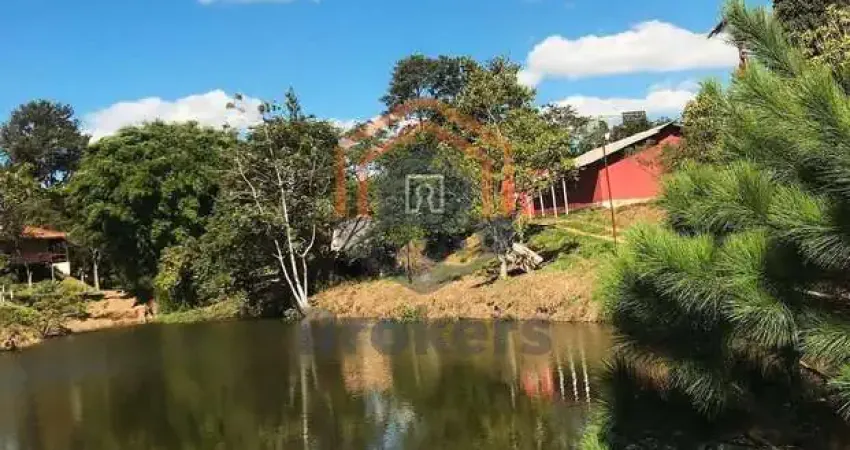 Chácara à venda, 24.000 m², com 3 casas com suítes, R$ 2.500.000 - Parque da Fazenda - Itatiba/SP