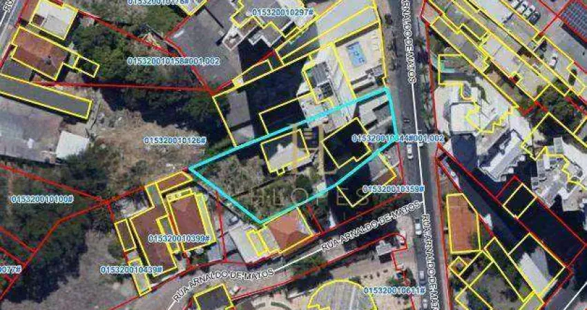 Vendo área de 1200 metros , localizado no Bairro mais charmoso de Cuiabá/MT