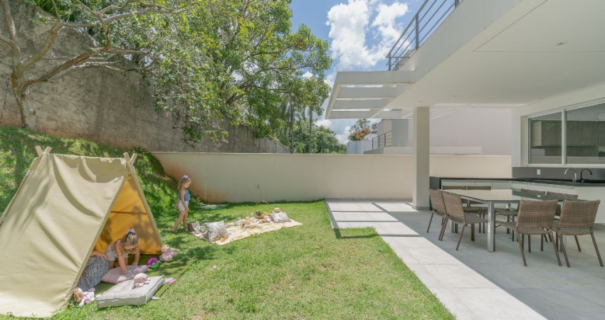 Casa moderna e nova no Gramado (observar valores da opção com mobília e sem)*