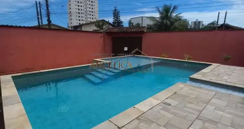 Confortável e espaçosa casa com piscina, no jardim praia grande, em mongaguá/sp
