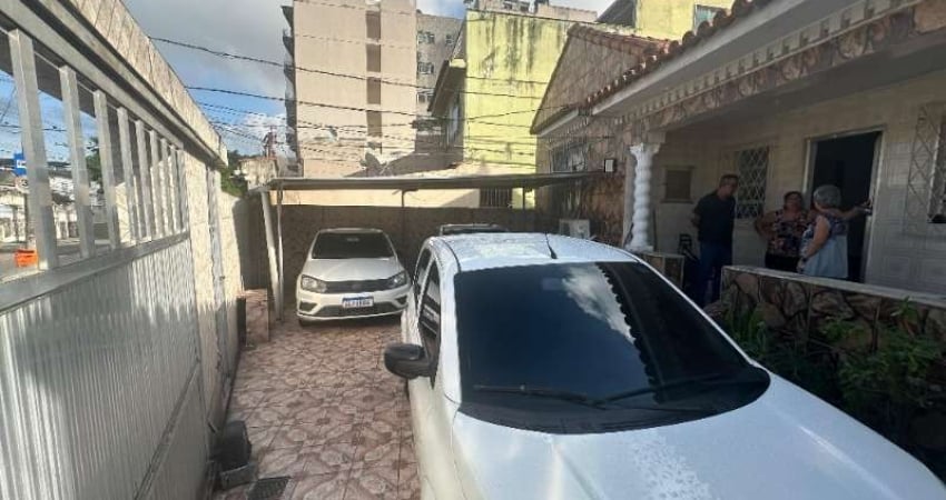 Casa com 3 quartos à venda na Estrada Coronel Vieira, 900, Irajá, Rio de Janeiro