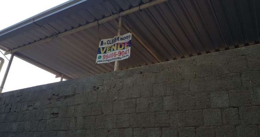 Casa com 2 quartos à venda na Rua Lima Drumond, 399 frente, Vaz Lobo, Rio de Janeiro
