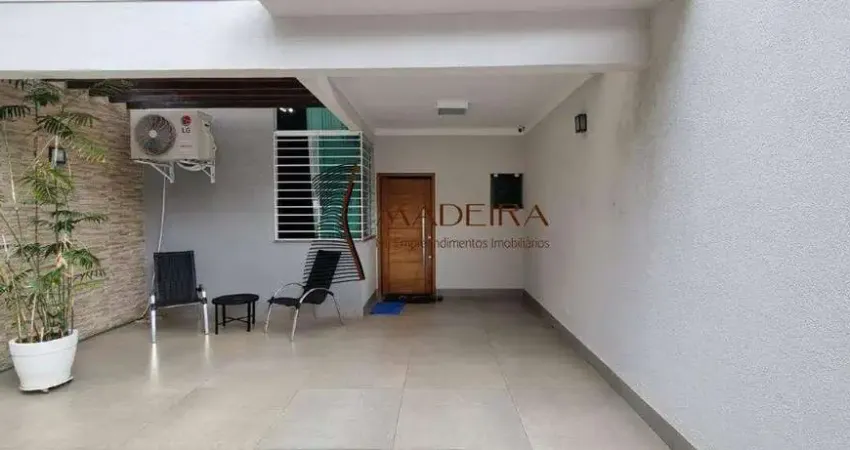 Casa com 2 quartos à venda na Rua Sebastião Domingos Sabaini, 664, Jardim Itália, Maringá