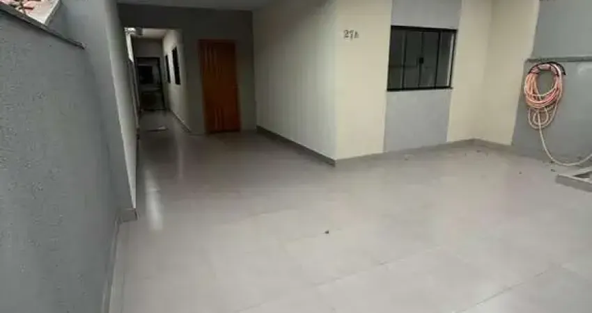 Casa com 3 quartos à venda na Rua Angra, 27, Parque das Grevíleas, Maringá