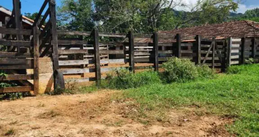 Fazenda com 1 sala à venda na Zona Rural, Sapucaí-Mirim 