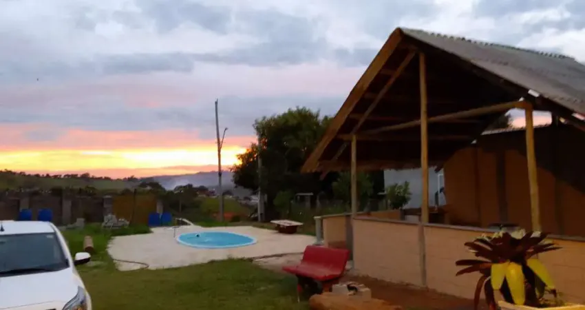 Chácara / sítio com 3 quartos à venda em Santana, São José dos Campos 