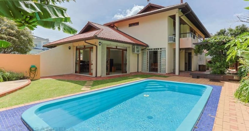 Casa para Venda em Florianópolis, Córrego Grande, 5 dormitórios, 3 suítes, 6 banheiros, 3 vagas