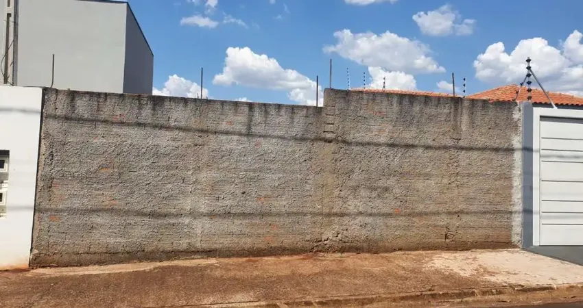 Terreno à venda na Rua Raphaela Amoroso Micelli, 84, Jardim Portugal, Araraquara