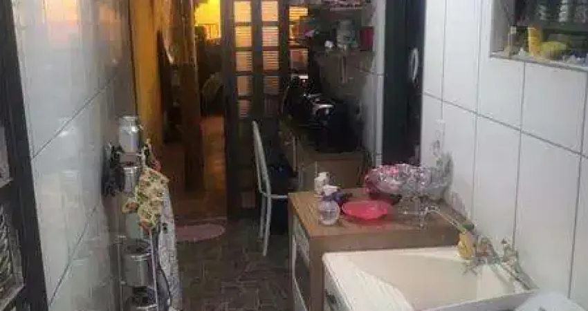 Casa em Condomínio para Venda em Araraquara, Jardim Residencial Elvio Lupo, 2 dormitórios, 1 banheiro, 3 vagas