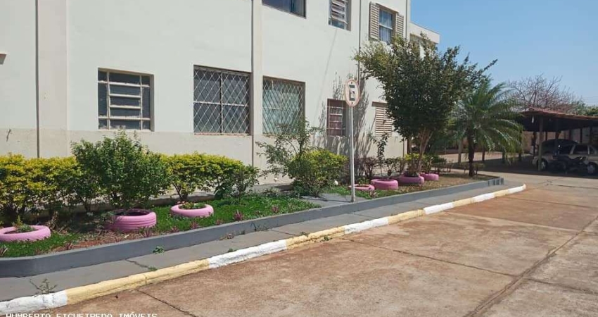 Apartamento para Venda em Araraquara, Jardim das Estações (Vila Xavier), 2 dormitórios, 1 banheiro, 1 vaga