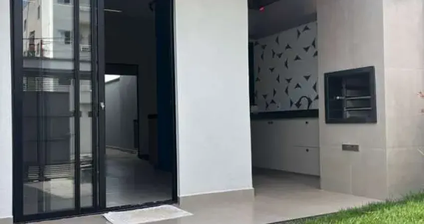 Casa com 3 quartos à venda na Rua Luís Martini, S/N, Loteamento Parque Real Guaçu, Mogi Guaçu