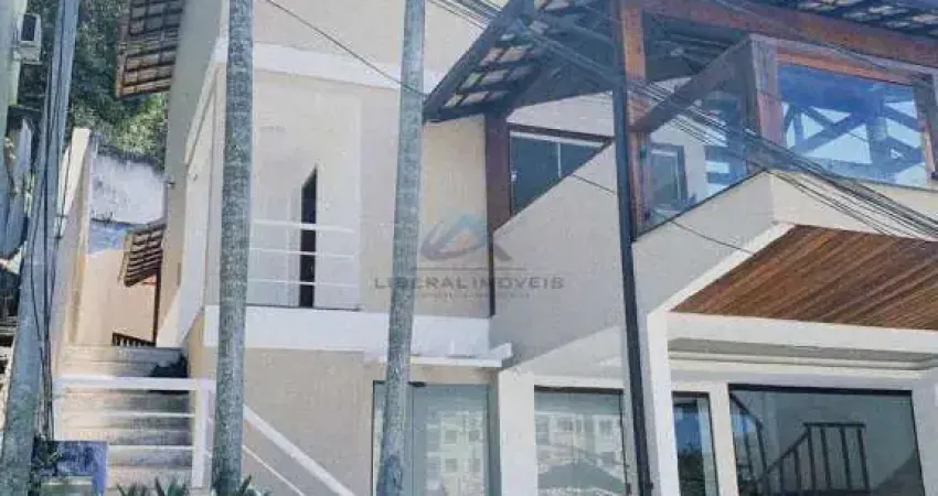 Casa em condomínio fechado com 3 quartos à venda na Rua Frederico Malesherbes Figueredo, Maria Paula, São Gonçalo