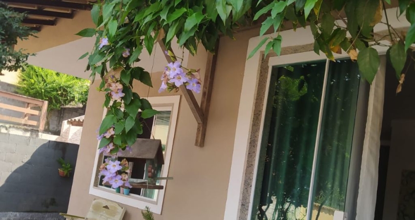 Casa com 3 quartos, Maria Paula, São Gonçalo - R$ 550 mil, Cod: 1042