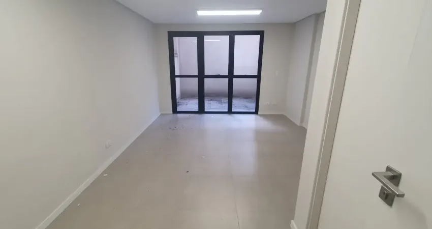 Sala comercial com garden para locação no centro de curitiba – green center office