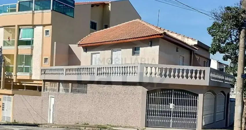 Sobrado de 139m², com 2 quartos com varanda, 2 banheiros, 3 vagas à venda, no campestre: r$ 660.000.