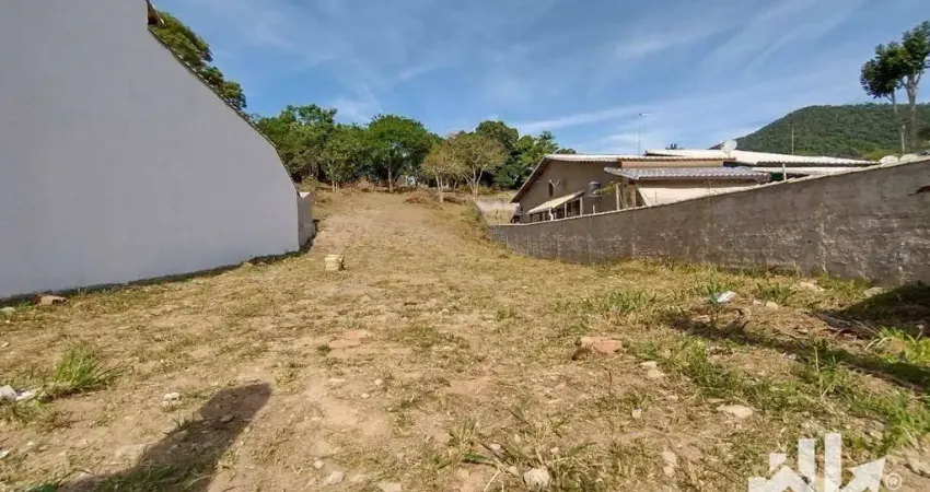 Oportunidade única: terreno espaçoso e plano no encantador condado de maricá