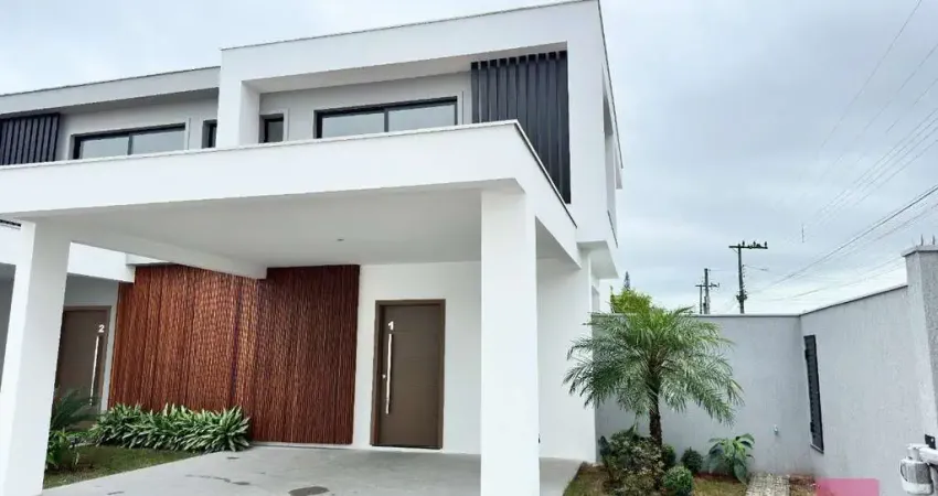 Casa em condomínio fechado com 3 quartos à venda na Rua Marcos João Serafim, --, Vila Nova, Joinville