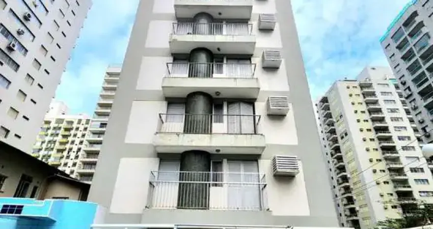 Belo apartamento de 95m² à 200m da praia das pitangueiras no guarujá/sp! amplo apartamento com 3 dormitórios