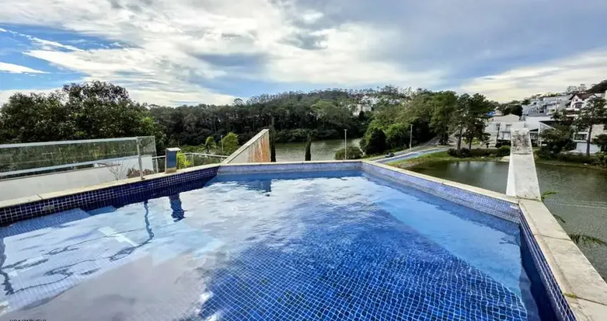 Luxuosa Mansão com 5 Suítes no Swiss Park - São Bernardo do Campo Residência exclusiva com 600m² de área, 4 vagas de garagem e área de lazer completa!