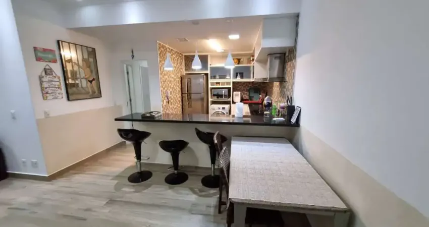 Apartamento à Venda - Frente ao Mar na Enseada, Guarujá/SP: 3 Quartos, 1 Suíte, 2 Banheiros, 2 Vagas, 179m²!