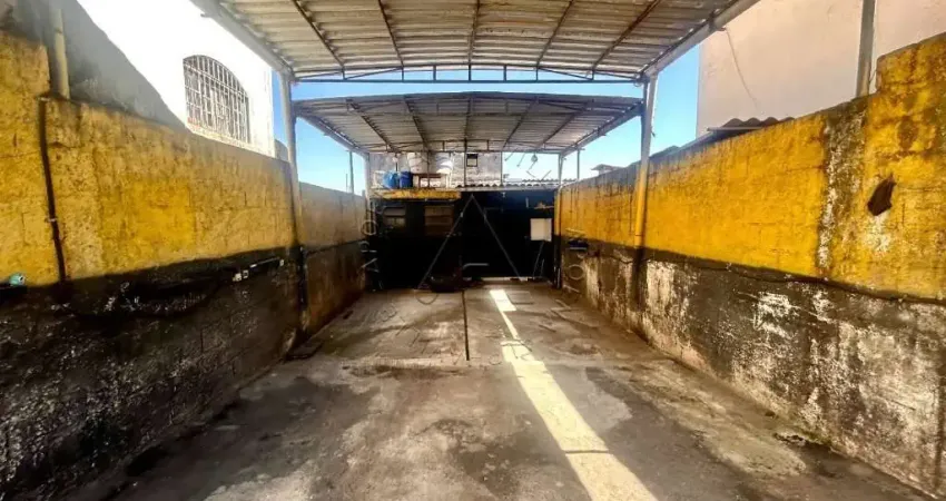 Terreno comercial para alugar na Estrada da Gabiroba, 659, Jardim Santo Estêvão, Carapicuíba