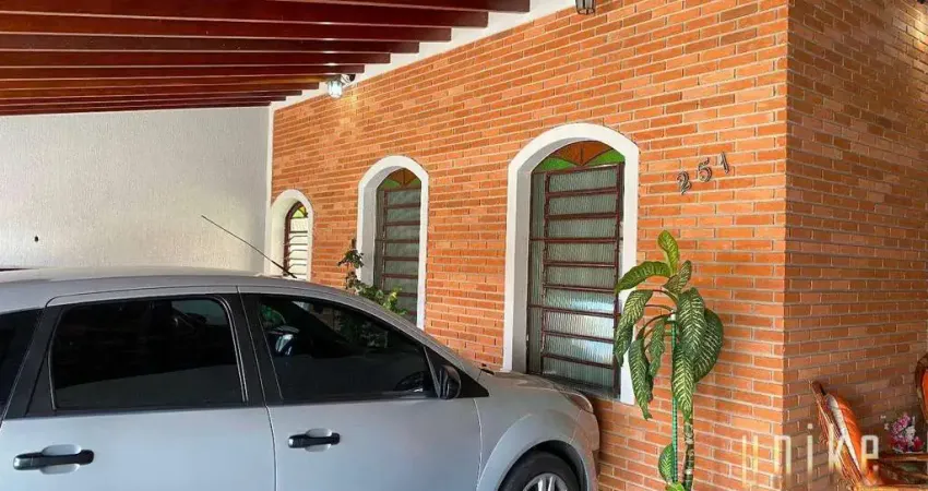 Casa lote inteiro! início do bosque dos eucaliptos! rua sem saída!