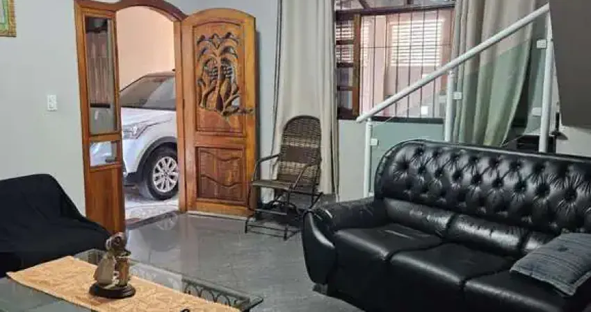 Sobrado à venda em São Paulo, Vila Helena, com 3 quartos, com 200 m²